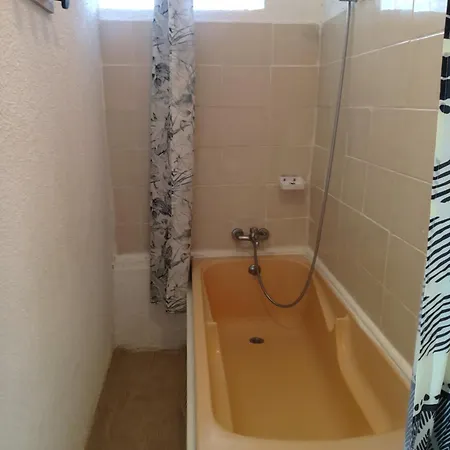 Jules Ferry, 4 * Angoulême