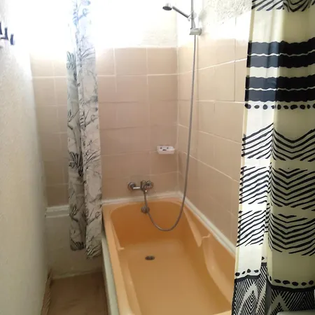Jules Ferry, 4 Apartamento
