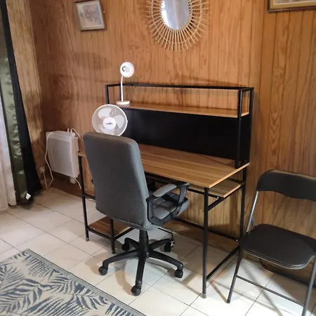 Jules Ferry, 4 Angoulême