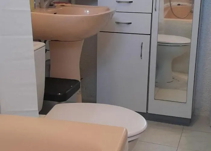 Jules Ferry, 4 Apartment