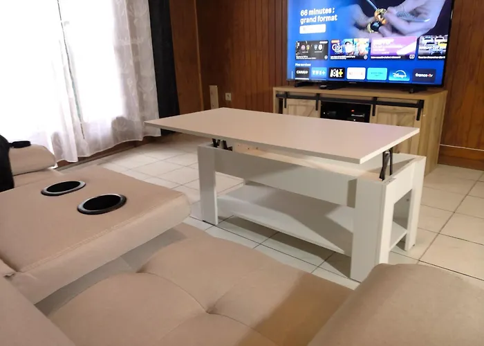 Jules Ferry, 4 Apartment *