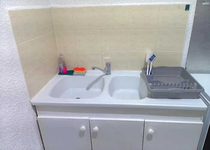 Jules Ferry, 4 Angouleme