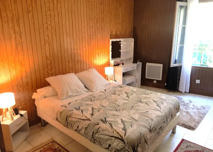 Jules Ferry, 4 Apartment