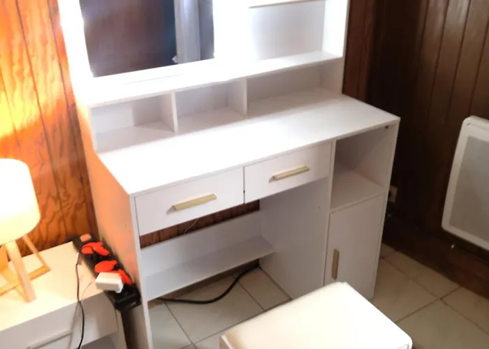 Jules Ferry, 4 Angouleme