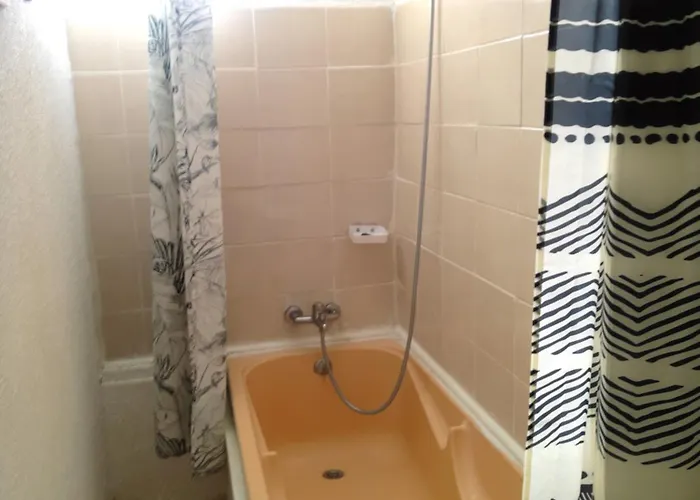 Jules Ferry, 4 Apartment